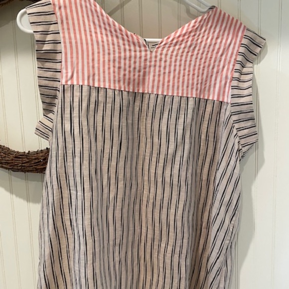 Embroidered tops - Picture 2 of 3